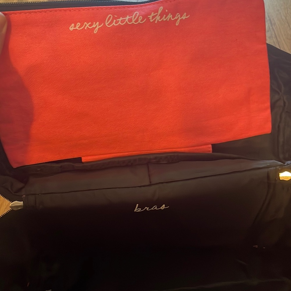 Victoria Secret Bra Case